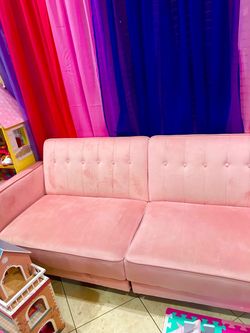 Nice luxury soft pink velvet couch