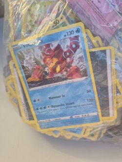 Pokeman cards 200 en total