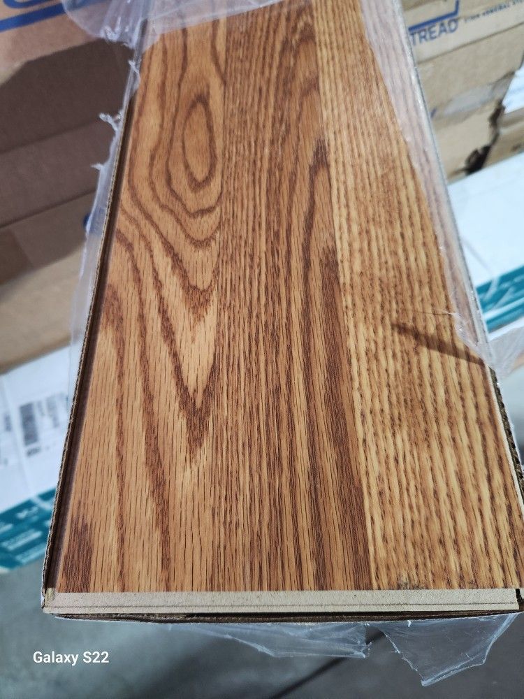 Pergo
XP Anndel Oak 10 mm T x 7.4 in. W Laminate Wood Flooring (19.6 sqft/case