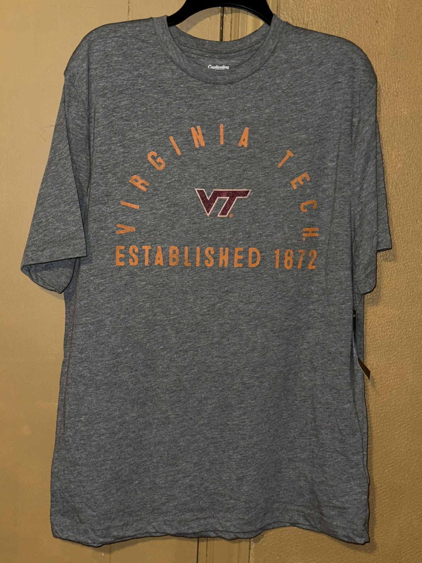 Captivating Apparel NCAA Virginia Tech Hokies College Graphic T Shirt Medium Mens