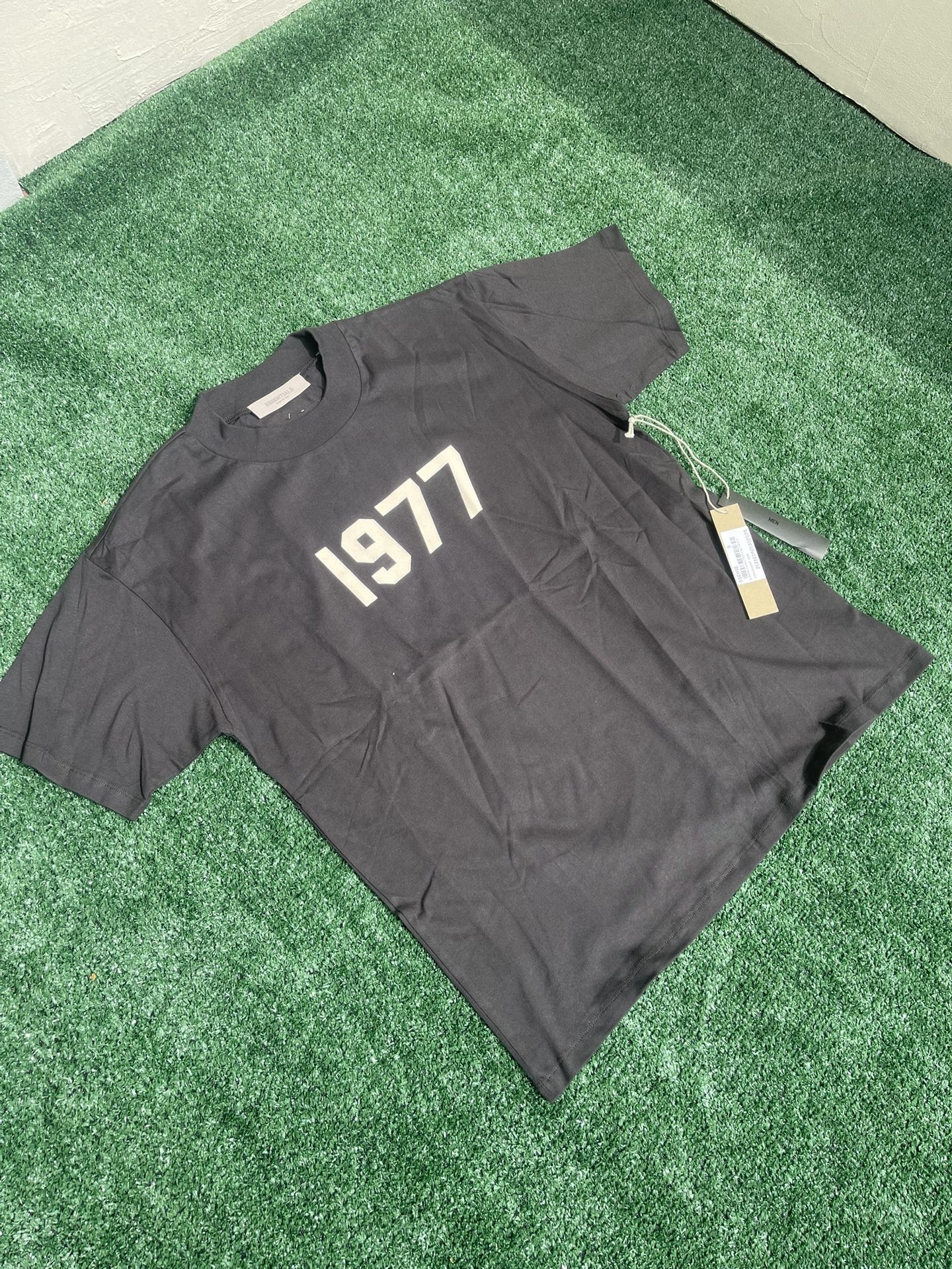 1977 Essentials T Shirt