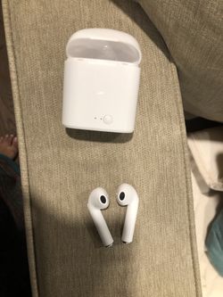 Wireless earbuds