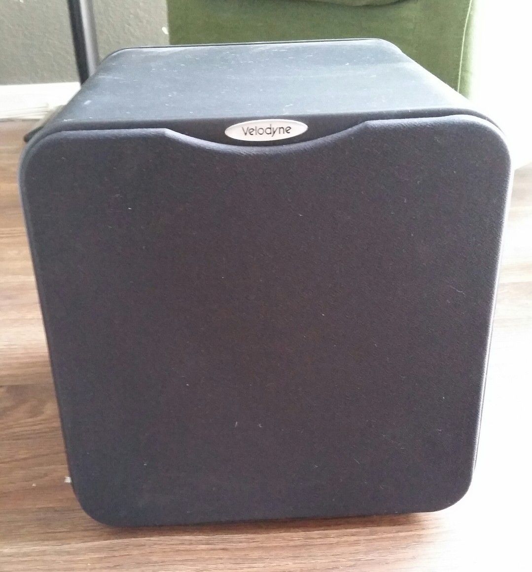 Velodyne MiniVee 10 Compact Powered Subwoofer