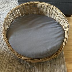 Wicker Pet Bed 