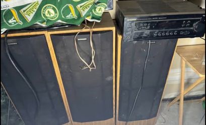 House stereo with big speakers