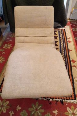 1960s Mid-Century Lounge / Chaise Chair – Vintage - $550