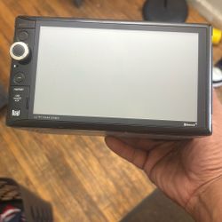 dual touchscreen radio