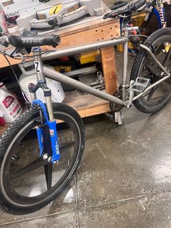 Mountain bike full suspension