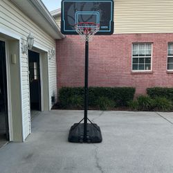 Basketball Hoop 