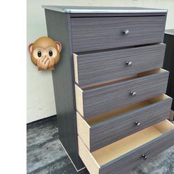 5 Drawer Dresser 