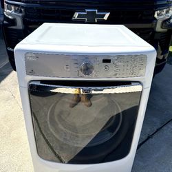 Maytag Maxima XL Gas Dryer *Delivery Available* 