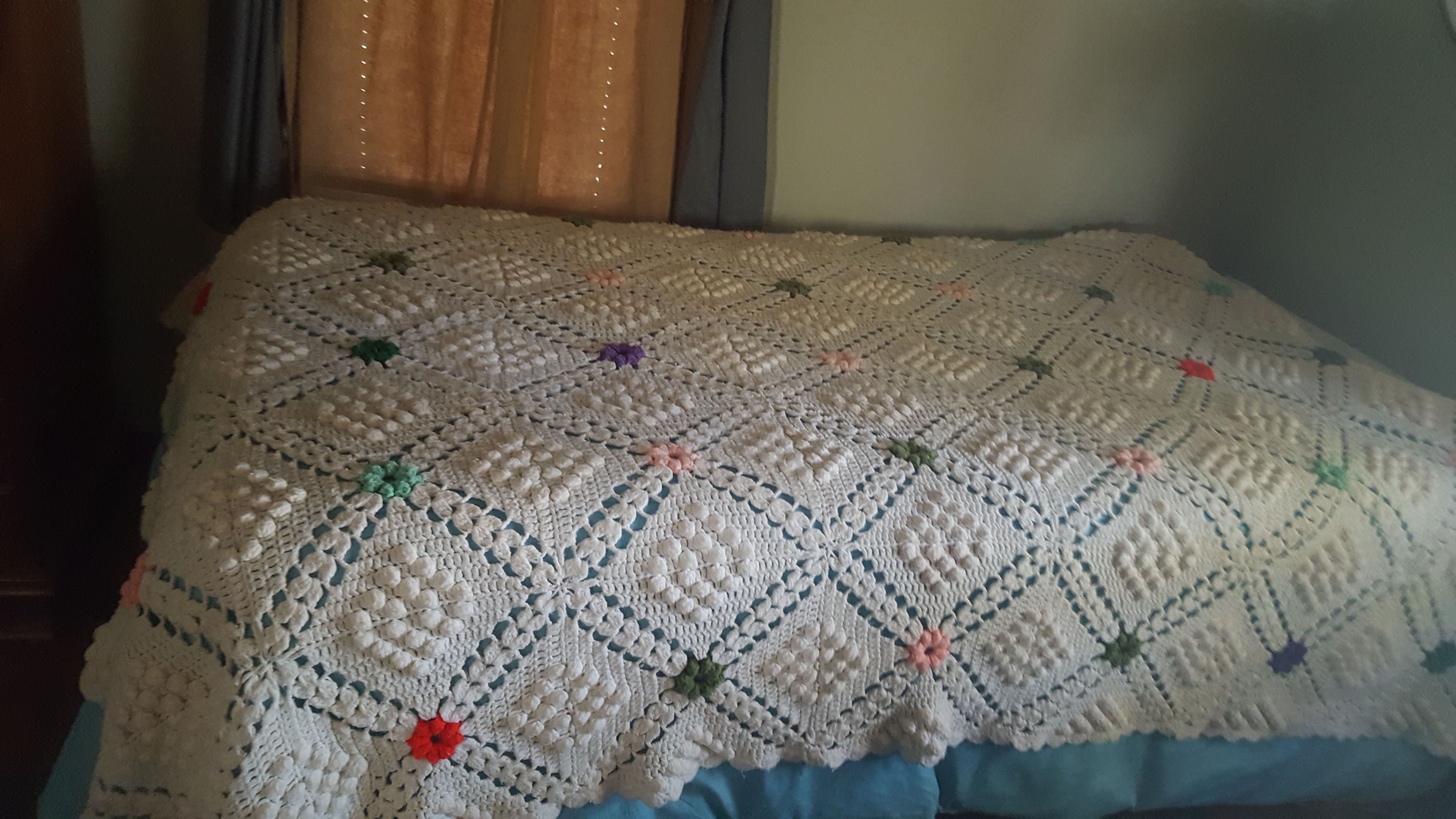 Crochet Afghan.. for double or single bed