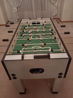 Sturdy foosball table in very nice condition.I can deliver within fifteen miles