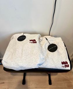 White fox set