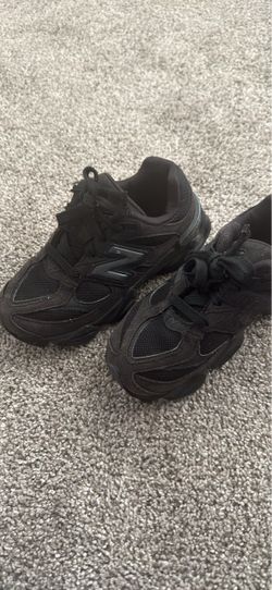 Boys shoes