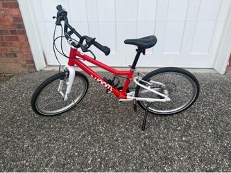 Almost New Woom Go 4 - Purchased New August 2025