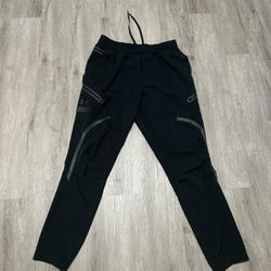Under Armour Black Joggers Size L $80