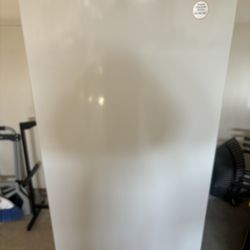 Upright Deep Freezer