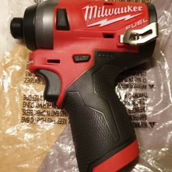 MILWAUKEE FUEL 1/4 HEX IMPACT DRIVER