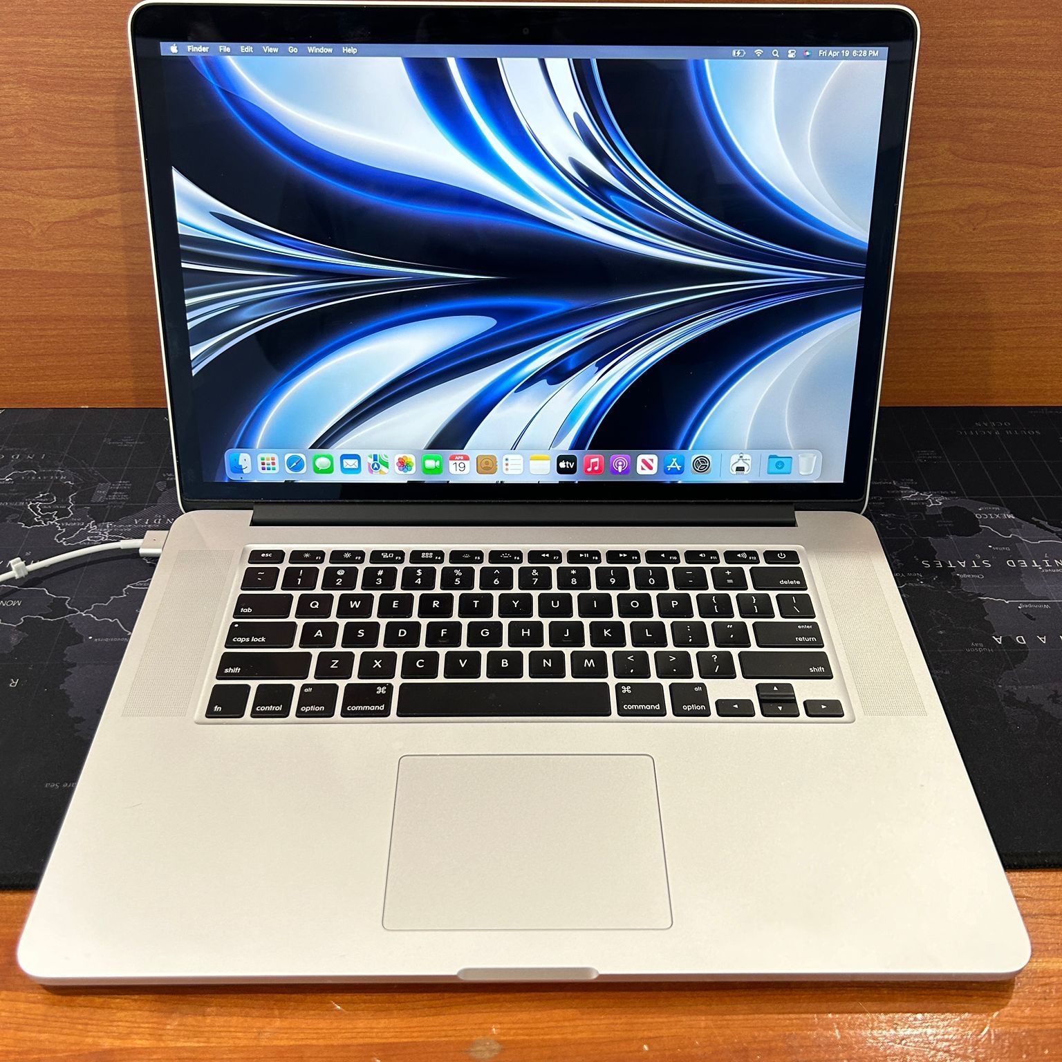 Apple MacBook Pro 15” Retina 2015 i7 2.8Ghz 16GB RAM 500GB SSD Fully Functional!!!