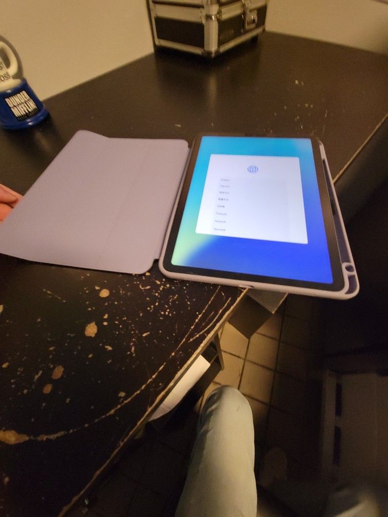 IPad Air 64GB LIKE NEW