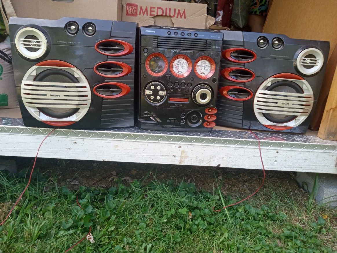 Phillips 5 Disc Change Radio