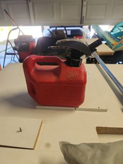 1 Gallon Gas Container