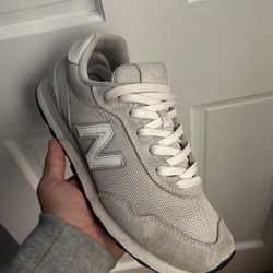 New Balance shoes (size 7.5)