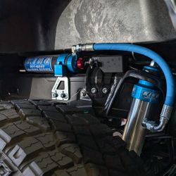 King 2.5 Shocks with Reservoirs Available Today🔥