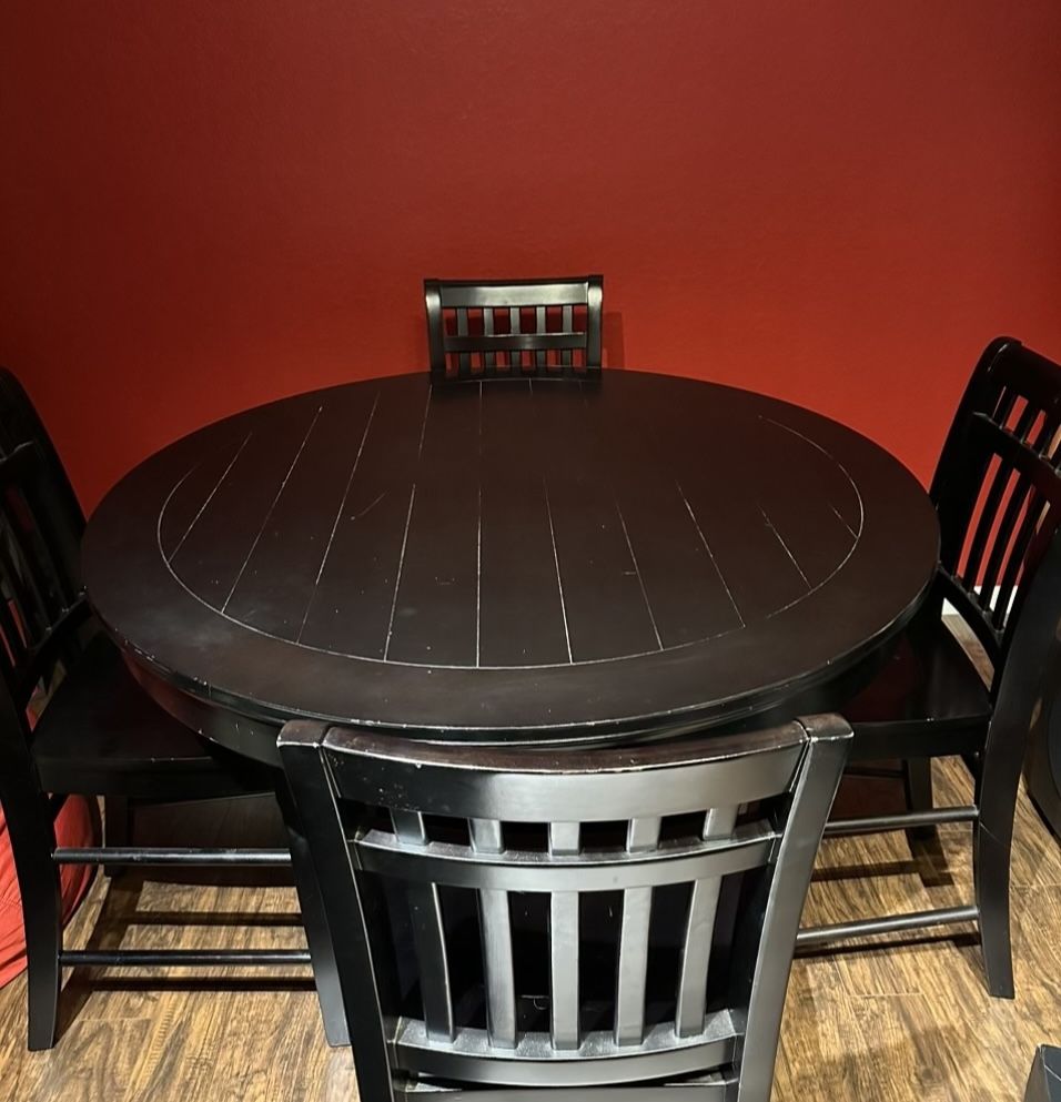 High Top Round Table With 4 Chairs 
