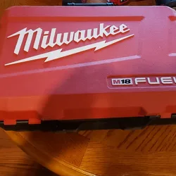 MILWAUKEE FUEL M18