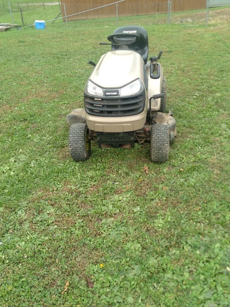 Craftsman Riding Lawn Mower