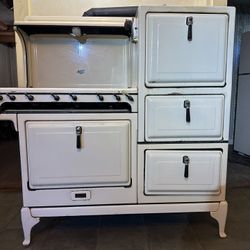 Antique Functioning 1930s Magic Stove