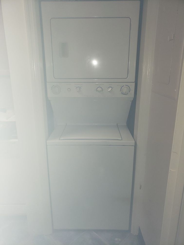 2 Days ONLY: Frigidaire Combo Washer/Dryer *READ*