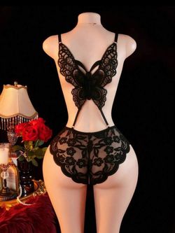 Black Lace Butterfly Back Lingerie Set