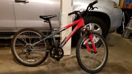 Schwinn Midi Mesa youth mountain bike for Sale in Bellevue WA OfferUp