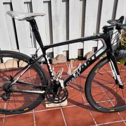 Bike giant  Size 54 Components Campanoglo super record 11sp Wheels cosmic mavic tubeless