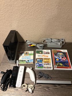 Nintendo Wii Console Bundle with Games