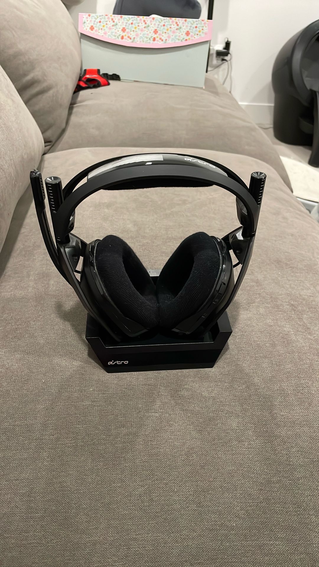 ASTRO Gaming A50 Wireless + Base Station for Xbox One & PC - Black/Gold