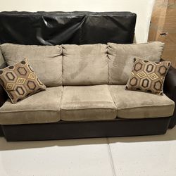 Couch With Pull Out Bed