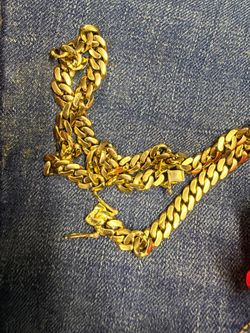 Miami Cuban link chain 14k