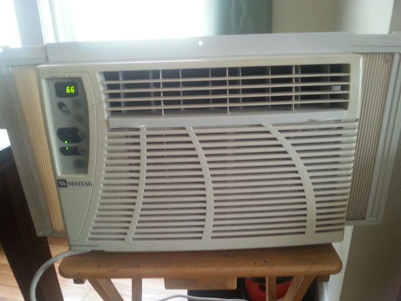 HVAC- Maytag 6,000 btu window air conditioner