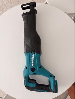 Makita XRJ 04 - New