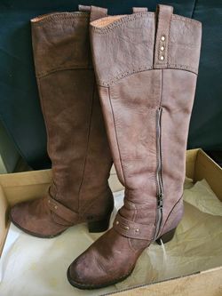 Born Soft Leather Harness Tall Boots sz 9.5