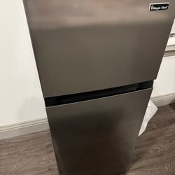 Full Size Mini Fridge 