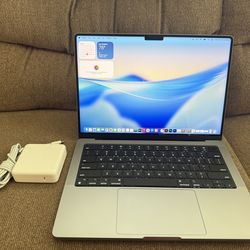 2021 Apple MacBook Pro 14-Inch "M1 Max" 10 cores, 24cores GPU, 32GB ram,512gb, 16 cycles, excellent
