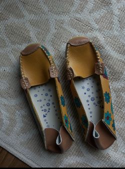 Women’s shoes