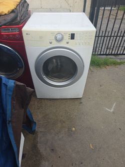 LG Gas Dryer $100 It Works Fine The Reason Why I'm Selling It So Cheap Because I'm Moving Out