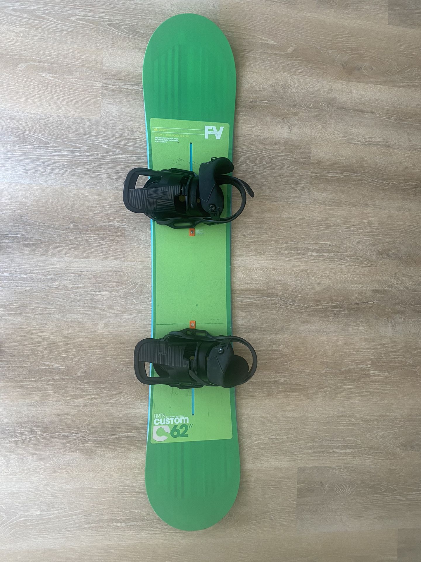 Burton Custom Flying V 162 W, Burton Cartel Bindings, Burton 162 board Bag