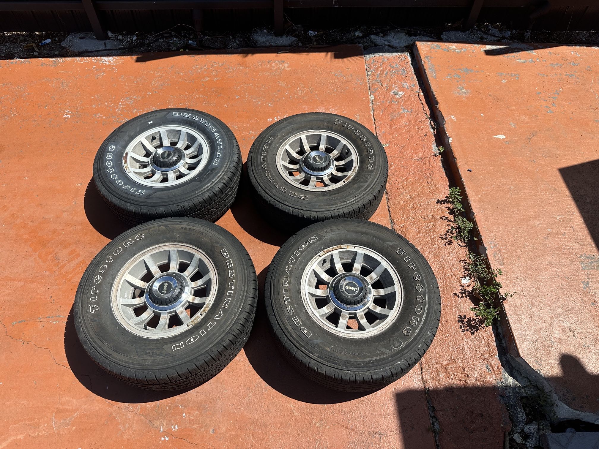 Jeep Comanche wheels